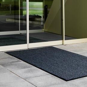 Outdoor scraper mat